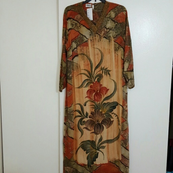 Other - Long floral beaded dress